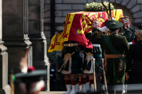 Βασίλισσα Ελισάβετ: Η σορός επιστρέφει στο παλάτι του Μπάκιγχαμ