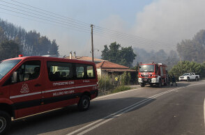 Φωτιά στην Ηλεία κοντά σε σπίτια