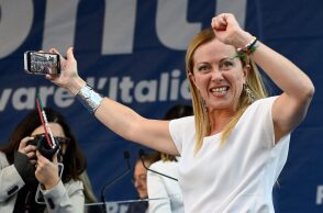 Υποψήφιος των Αδελφών της Ιταλίας υμνούσε τον Χίτλερ