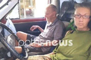 Αμαλιάδα: 50χρονη με τον 93χρονο πατέρα της ζουν εδώ και οκτώ μήνες σε αυτοκίνητο