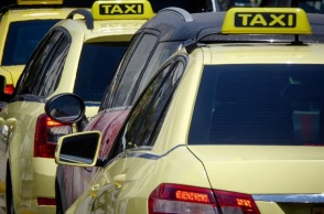 Από 1,75 στο 1,30 ευρώ το φυσικό αέριο κίνησης για τα ταξί