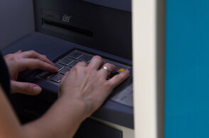 Δύο κακοποιοί στη Θεσσαλονίκη χρησιμοποίησαν τη μέθοδο Skimming για να παγιδεύσουν ΑΤΜ