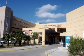 Μήνυση από τον σύζυγο 35χρονης που πέθανε αφού κατέρρευσε μπροστά στο παιδί της