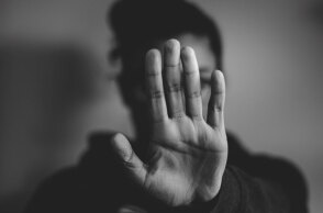 Βία - Κακοποίηση