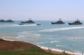 Ρωσικά πολεμικά πλοία στην Κριμαία