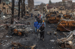 Κατά τη διάρκεια της ρωσικής εισβολής στην Ουκρανία, ρωσικά στρατεύματα εισήλθαν στη Μπούτσα όπου ξέσπασαν σκληρές μάχες. Στις 24 Μαρτίου 2022, η πόλη τιμήθηκε με τον τίτλο «Ηρωική πόλη της Ουκρανίας».