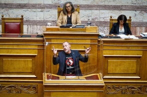 Ο Κλέων Γρηγοριάδης στη Βουλή