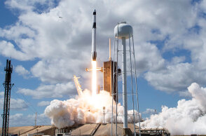 Η στιγμή της εκτόξευσης διαστημικού πυραύλου