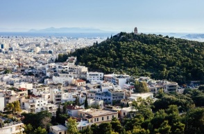 Η ΤτΕ προειδοποιεί για τις δόσεις των στεγαστικών δανείων