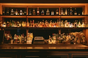 Παμπ και εστιατόρια μειώνουν το ωράριο λειτουργίας τους στη Βρετανία λόγω ενεργειακής κρίσης