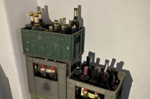 Έφοδος της ΕΛΑΣ σε εγκαταλελειμμένο κτίριο στα Εξάρχεια	