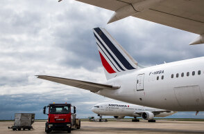 Αναγκαστική προσγείωση για αεροπλάνο προκειμένου να πάνε οι επιβάτες τουαλέτα