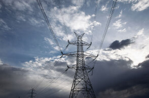 Πυλώνας μεταφοράς ηλεκτρικού ρεύματος υψηλής τάσης