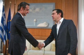 Δημοσκόπηση Interview: Στο 6,9% η διαφορά ΝΔ - ΣΥΡΙΖΑ