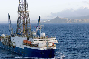 Το ερευνητικό σκάφος των ΗΠΑ «JOIDES Resolution»