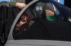 ΕΠΙΣΚΕΨΗ ΤΗΣ ΠτΔ ΚΑΤ. ΣΑΚΕΛΛΑΡΟΠΟΥΛΟΥ ΣΤΗΝ 332 ΜΟΙΡΑ ΤΗΣ ΠΟΛΕΜΙΚΗΣ ΑΕΡΟΠΟΡΙΑΣ ΣΤΗΝ ΤΑΝΑΓΡΑ 