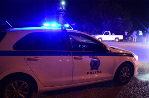 Όχημα της αστυνομίας στον τόπο τροχαίου δυστυχήματος