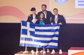 Αργυρό μετάλλιο για την Ελλάδα στην Παγκόσμια Ολυμπιάδα Ρομποτικής