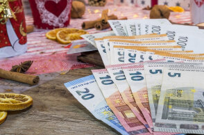 Το δώρο Χριστουγέννων ΟΑΕΔ μπαίνει τη Δευτέρα 5 Δεκεμβρίου 2022