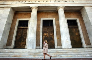 Συμφωνία Σταϊκούρα - τραπεζών: Τέσσερα μέτρα για δανειολήπτες και καταθέτες