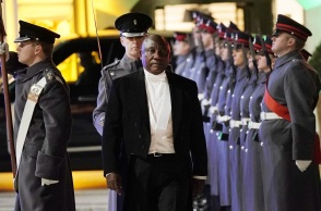 Νότια Αφρική - Μυστηριώδης κλοπή εκατομμυρίων που έκρυβε ο πρόεδρος στον καναπέ του