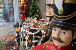 Εορταστικό ωράριο Χριστουγέννων 2022 με ανοικτά καταστήματα την Κυριακή 11 Δεκεμβρίου