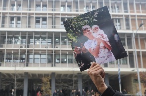 Σε κατ' οίκον περιορισμό ο αστυνομικός που πυροβόλησε τον 16χρονο Ρομά