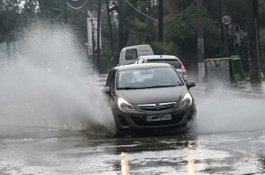 Βροχές έχει ο καιρός σήμερα Σάββατο (10/12), σύμφωνα με την πρόγνωση ΕΜΥ