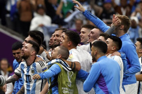 Η Αργεντινή του Μέσι απέκλεισε την Ολλανδία και πήγε στα ημιτελικά του Μουντιάλ του Κατάρ