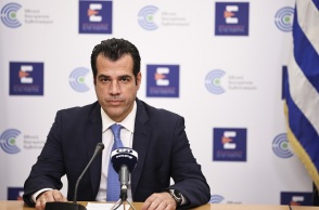 Φάρμακα: Έκτακτη συνέντευξη Τύπου Πλεύρη για τις ελλείψεις