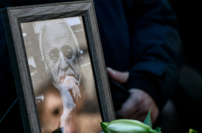 Νότης Μαυρουδής - Πλήθος κόσμου στην κηδεία του