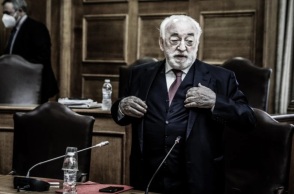 Ειδικό Δικαστήριο – γραμματέας Καλογρίτσα: «Έφευγαν φάκελοι και τσάντες με χρήματα από το γραφείο»