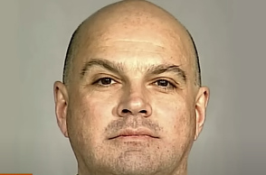 Ο καταδικασμένος Λάρι Ρέι για τη σεξουαλική εκμετάλλευση φοιτητών 