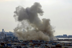 Λίβανος: Κατηγορίες για την έκρηξη στο λιμάνι της Βηρυτού απαγγέλθηκαν σε βάρος του γενικού εισαγγελέα