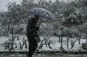 Καιρός σήμερα: Χιόνια και πτώση της θερμοκρασίας την Τετάρτη