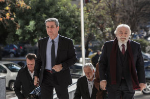 Ο Χρήστος Καλογρίτσας και ο συνήγορός του Ανδρέας Λοβέρδος