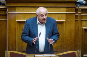 Ο κοινοβουλευτικός εκπρόσωπος του ΚΚΕ Νίκος Καραθανασόπουλος