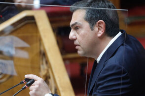 Ο Αλέξης Τσίπρας χρησιμοποίησε τη φράση «ένοχος ή βλαξ», αναφερόμενος στον πρωθυπουργό Κυριάκο Μητσοτάκη