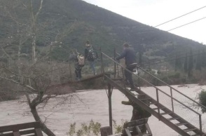 Παρέμβαση εισαγγελέα για την επικίνδυνη διέλευση μαθητών από τον Εύηνο