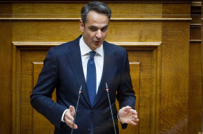 Ο πρωθυπουργός Κυριάκος Μητσοτάκης αποκάλυψε στη Βουλή ότι ο φάκελος Ράμμου στον Τσίπρα δεν είχε κανένα όνομα για τις παρακολουθήσεις