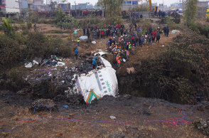 Συντρίμμια από το αεροσκάφος που συνετρίβη στο Νεπάλ