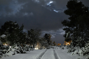 Χιόνια στα βόρεια προάστια της Αττικής