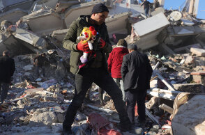 Ο σεισμός στην Τουρκία ισοπέδωσε σπίτια