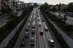 Μποτιλιάρισμα στη Λεωφόρο Μεσογείων