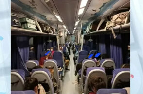 Λίγο πριν τη σύγκρουση τρένων στα Τέμπη επιβάτες βρίσκονται ανυποψίαστοι στο 3ο βαγόνι της αμαξοστοιχίας
