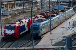 Τέμπη: Απεργία σε τρένα και προαστιακό μέχρι την Τετάρτη 