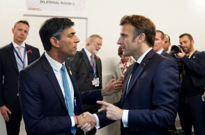 Γαλλία - Βρετανία: Σύνοδος Μακρόν και Σούνακ στο Παρίσι με στόχο την "ανανέωση" της γαλλοβρετανικής συνεργασίας	