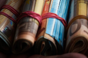 Πληρωμές από e-ΕΦΚΑ και ΔΥΠΑ αυτήν την εβδομάδα