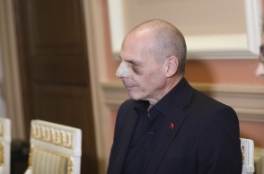 Βαρουφάκης - Επίθεση στα Εξάρχεια: Δεν αναγνώρισε τους συλληφθέντες 