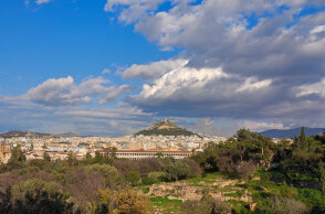 Σύννεφα στην Αθήνα
